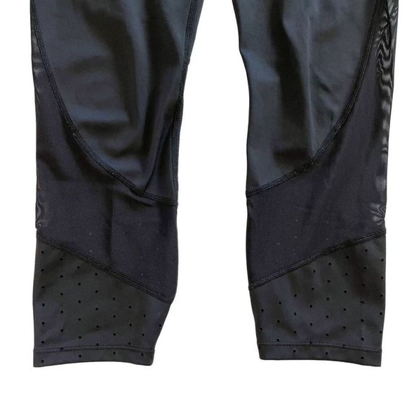 Athleta Laser Mesh Sonar Mid-Rise Capri Tight Legging Stretch Black XS - Picture 5 of 10